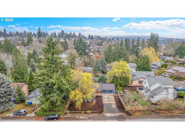 3615 Sw HUBER St, Portland, OR 97219