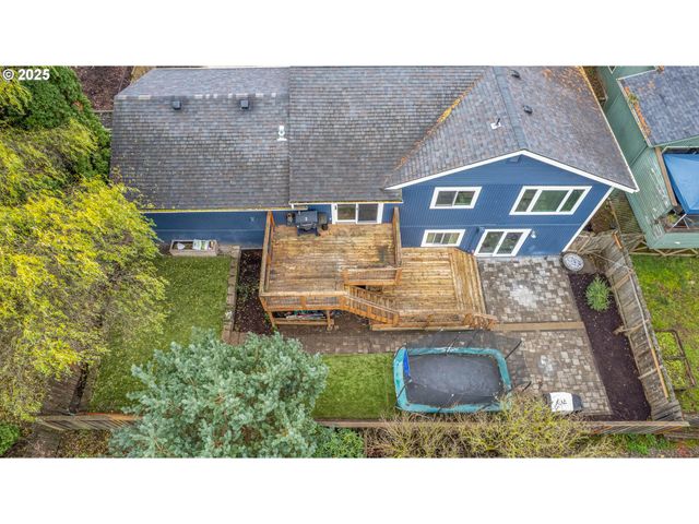 3615 Sw HUBER St, Portland, OR 97219