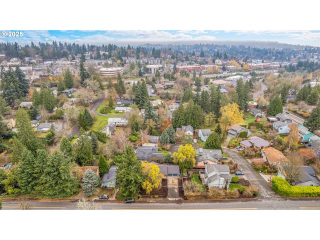 3615 Sw HUBER St, Portland, OR 97219