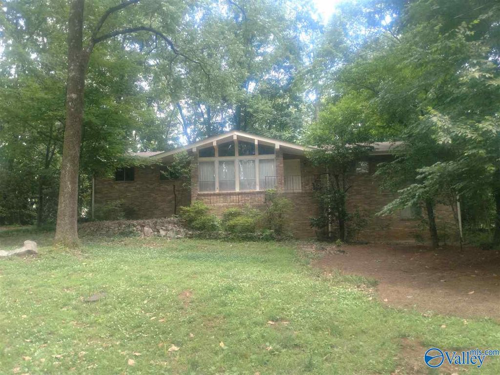 2715 Barcody Road, Huntsville, AL 35801