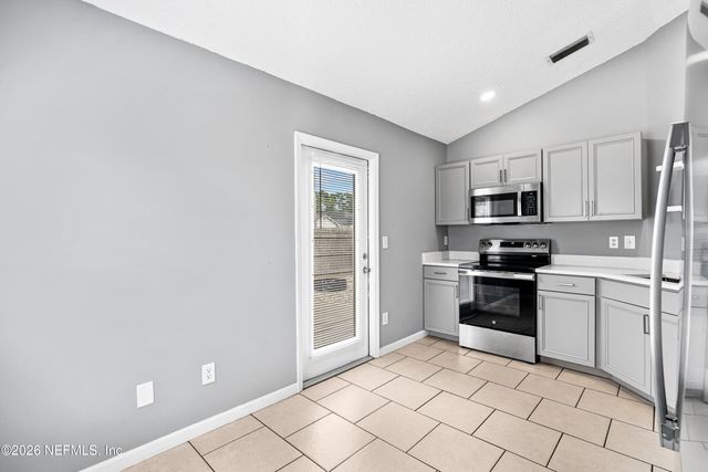 92 W 13TH Street, Atlantic Beach, FL 32233