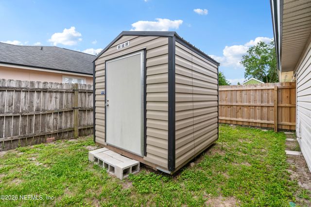 92 W 13TH Street, Atlantic Beach, FL 32233