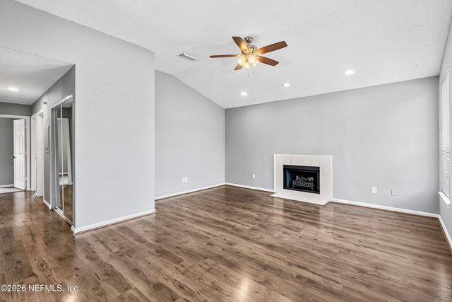 92 W 13TH Street, Atlantic Beach, FL 32233