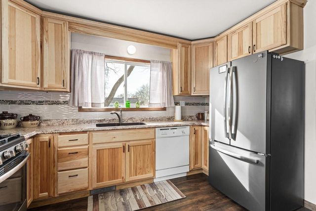 241 Weis AVENUE, Fond Du Lac, WI 54935