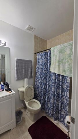 2720 NE 3rd Drive 102, Homestead, FL 33033