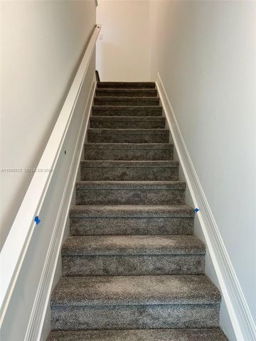 6121 Rancho Ln, Green Acres, FL 33415