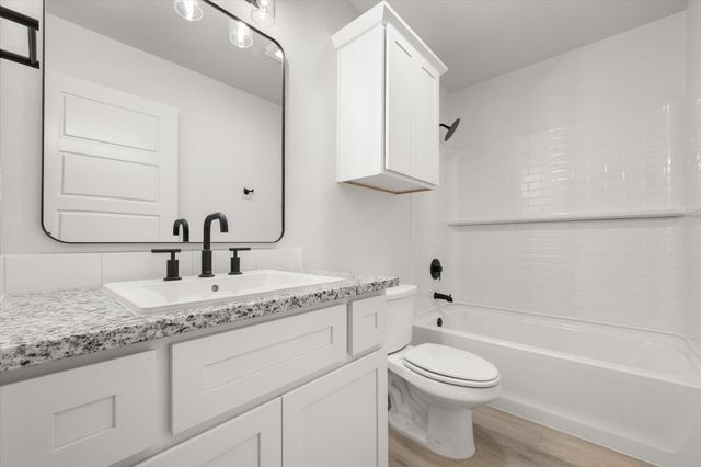 12005 Kewanee Avenue, Lubbock, TX 79424
