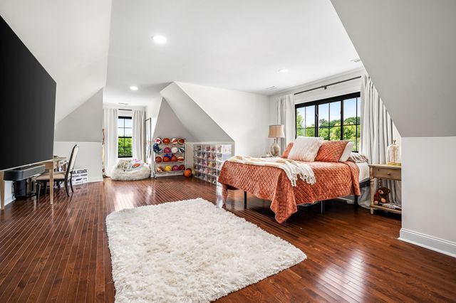 108 Nestledown Xing, Bell Buckle, TN 37020