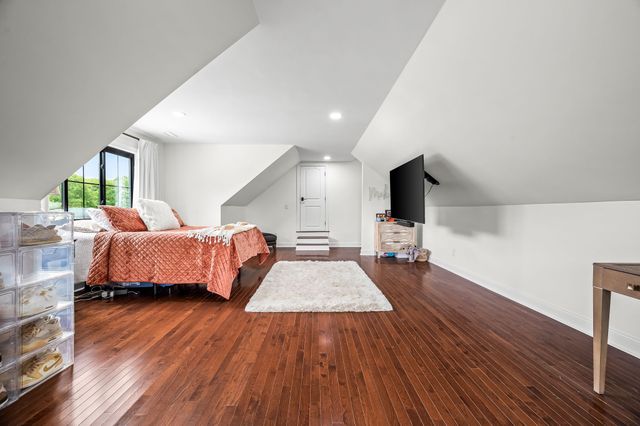 108 Nestledown Xing, Bell Buckle, TN 37020