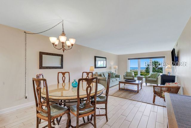 21 S Forest Beach Dr Apt 202, Hilton Head Island, SC 29928