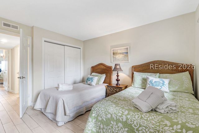21 S Forest Beach Dr Apt 202, Hilton Head Island, SC 29928