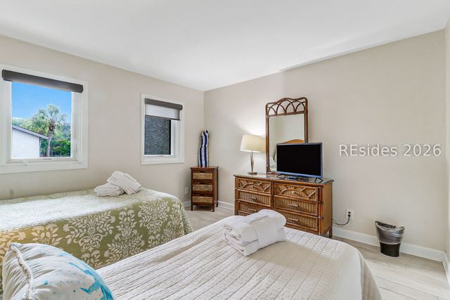 21 S Forest Beach Dr Apt 202, Hilton Head Island, SC 29928