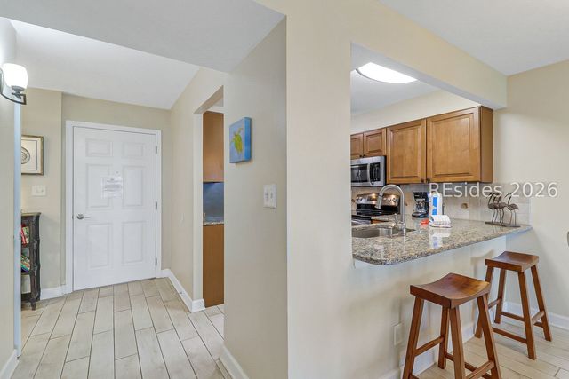 21 S Forest Beach Dr Apt 202, Hilton Head Island, SC 29928
