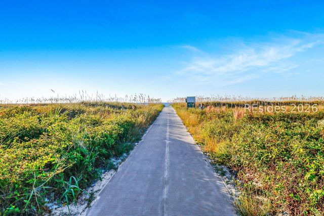 21 S Forest Beach Dr Apt 202, Hilton Head Island, SC 29928