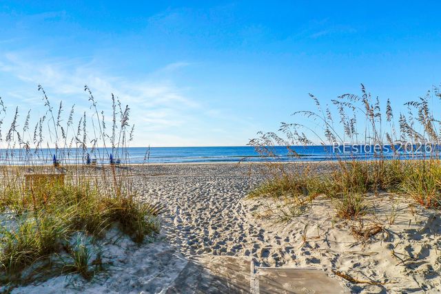 21 S Forest Beach Dr Apt 202, Hilton Head Island, SC 29928