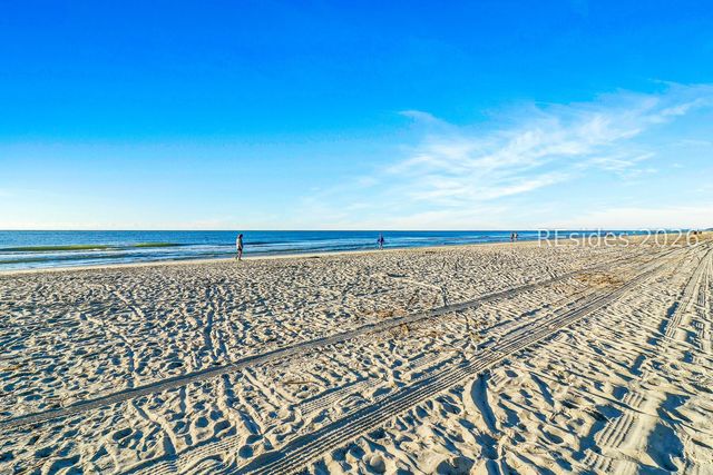 21 S Forest Beach Dr Apt 202, Hilton Head Island, SC 29928