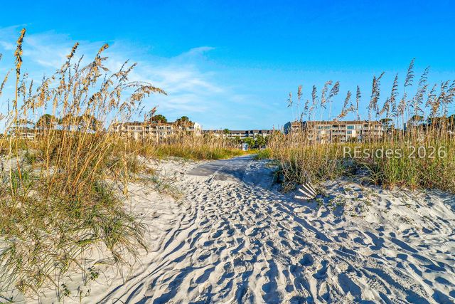 21 S Forest Beach Dr Apt 202, Hilton Head Island, SC 29928
