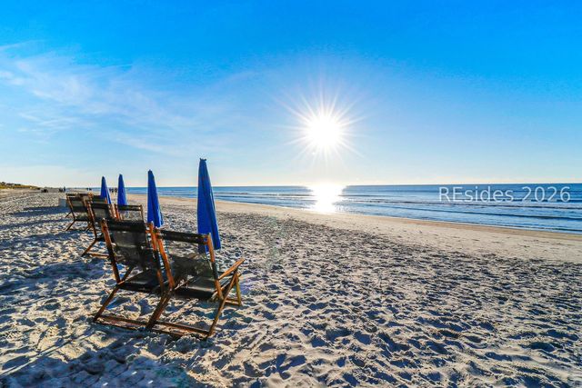 21 S Forest Beach Dr Apt 202, Hilton Head Island, SC 29928