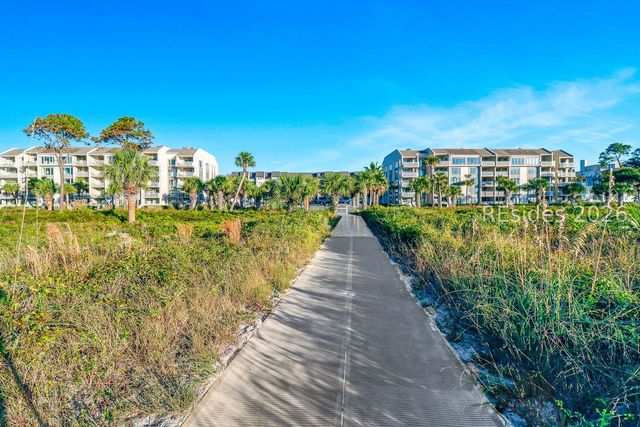 21 S Forest Beach Dr Apt 202, Hilton Head Island, SC 29928