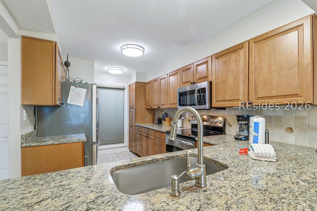 21 S Forest Beach Dr Apt 202, Hilton Head Island, SC 29928