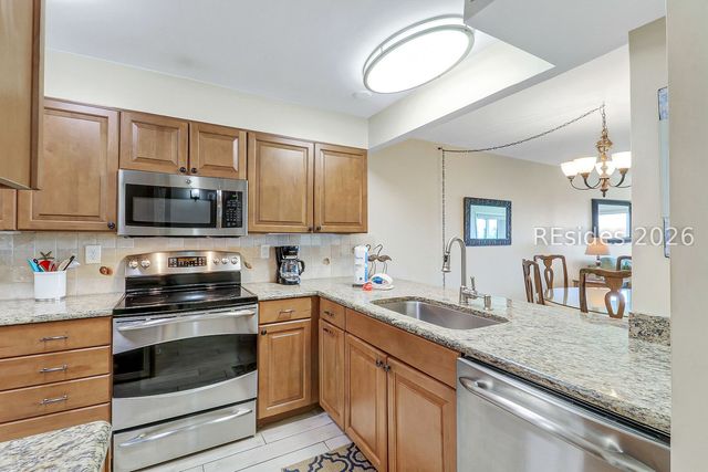 21 S Forest Beach Dr Apt 202, Hilton Head Island, SC 29928