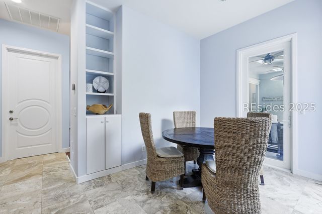 8 Fantail Ln, Hilton Head Island, SC 29926