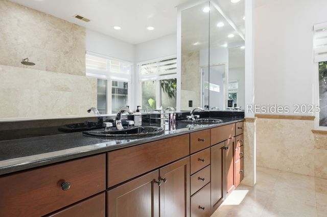 8 Fantail Ln, Hilton Head Island, SC 29926