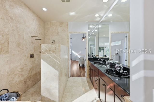 8 Fantail Ln, Hilton Head Island, SC 29926