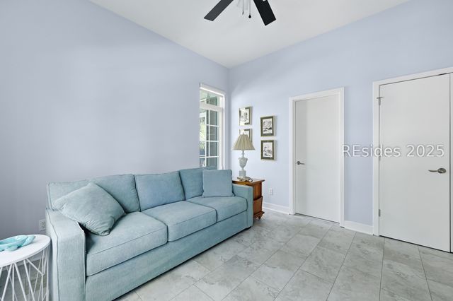 8 Fantail Ln, Hilton Head Island, SC 29926