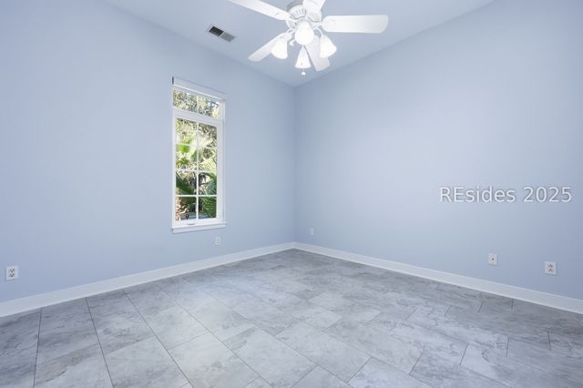 8 Fantail Ln, Hilton Head Island, SC 29926