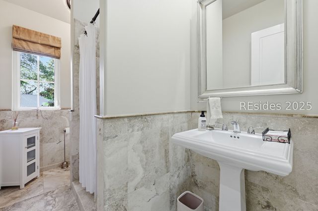 8 Fantail Ln, Hilton Head Island, SC 29926