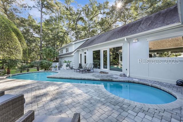 8 Fantail Ln, Hilton Head Island, SC 29926