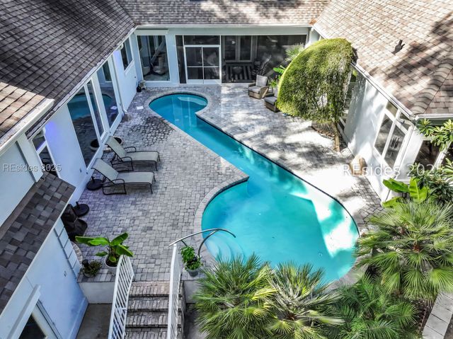 8 Fantail Ln, Hilton Head Island, SC 29926