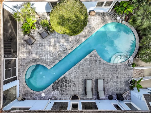 8 Fantail Ln, Hilton Head Island, SC 29926