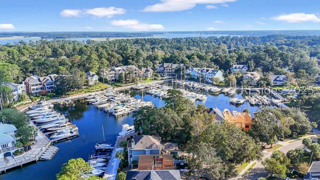 8 Fantail Ln, Hilton Head Island, SC 29926