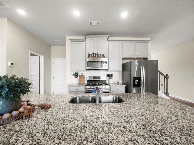 3635 Canyon Springs Drive, Oakwood, GA 30566