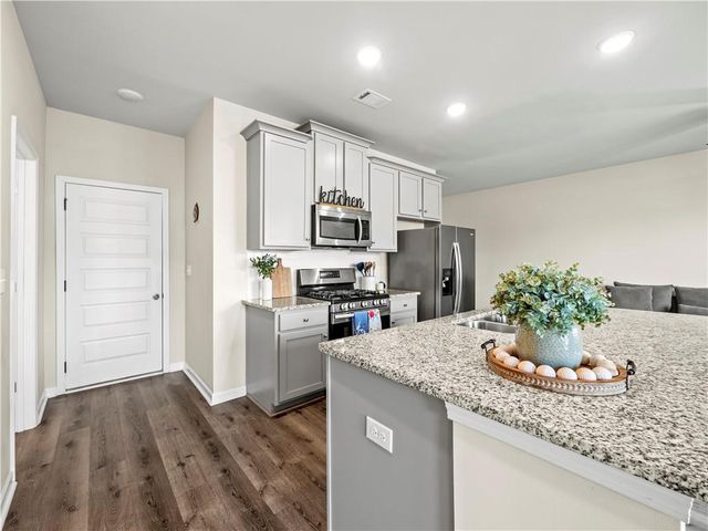 3635 Canyon Springs Drive, Oakwood, GA 30566