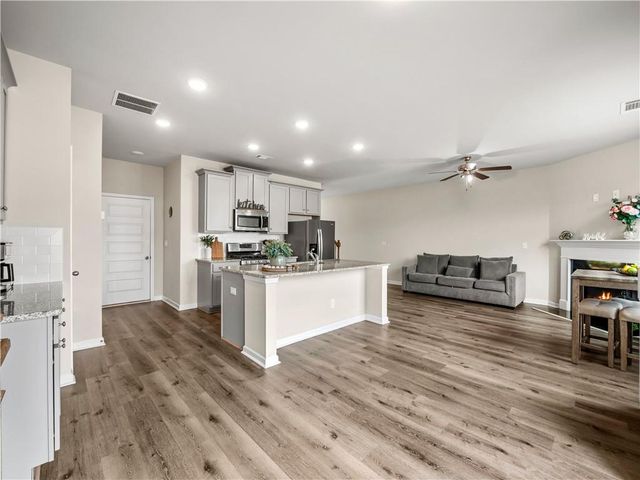 3635 Canyon Springs Drive, Oakwood, GA 30566