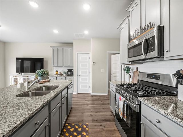 3635 Canyon Springs Drive, Oakwood, GA 30566