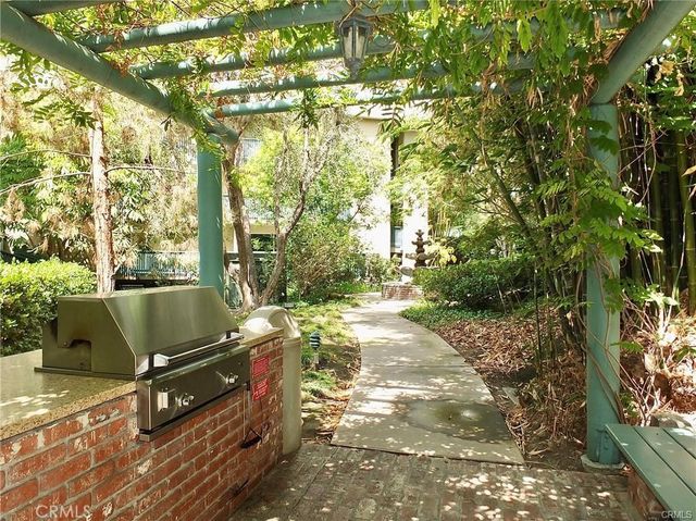 448 N Bellflower Boulevard 319, Long Beach, CA 90814