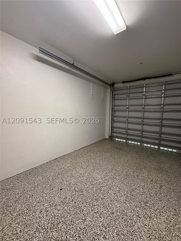 455 NE 39th St 103, Miami, FL 33137