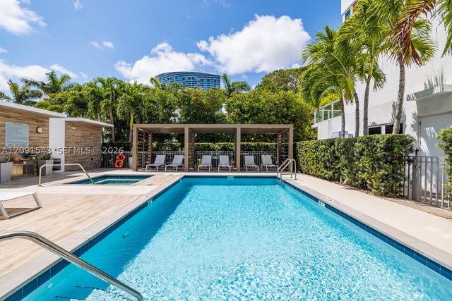 455 NE 39th St 103, Miami, FL 33137