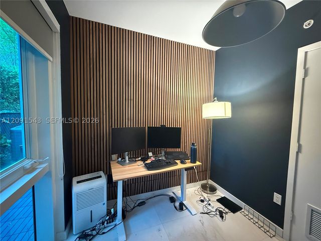 455 NE 39th St 103, Miami, FL 33137