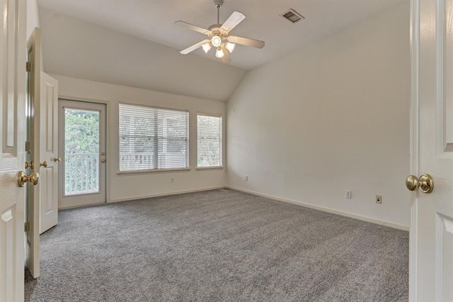 11 Vinca Trail, The Woodlands, TX 77382