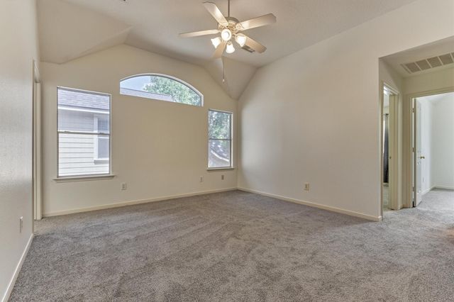 11 Vinca Trail, The Woodlands, TX 77382