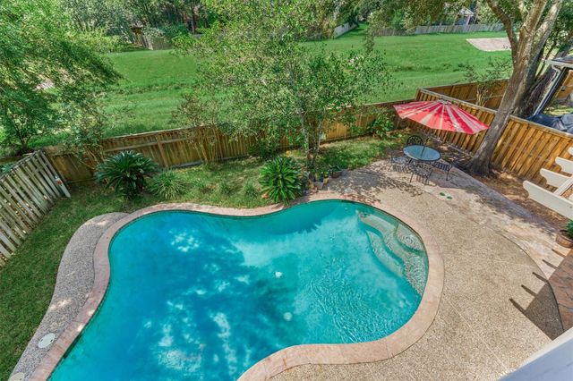 11 Vinca Trail, The Woodlands, TX 77382