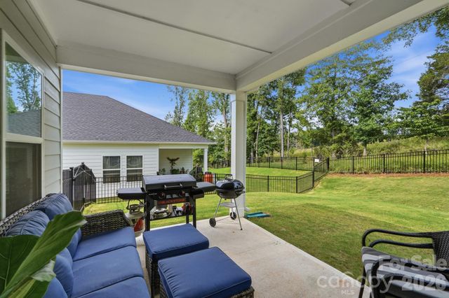 6234 Barcelona Way, Charlotte, NC 28214