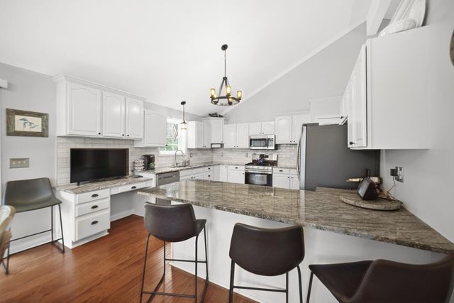 2667 High Sierra Drive, Valparaiso, IN 46385