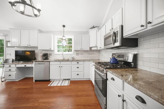 2667 High Sierra Drive, Valparaiso, IN 46385
