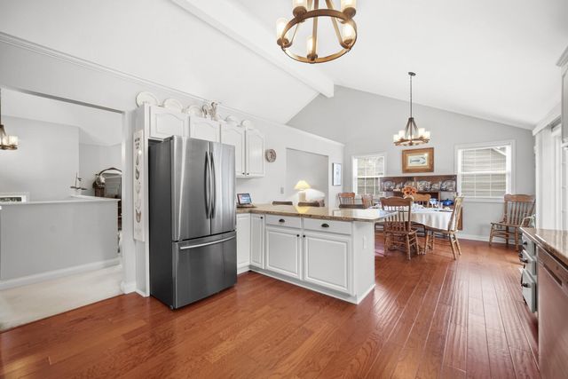 2667 High Sierra Drive, Valparaiso, IN 46385